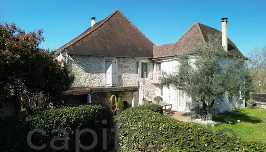 Maison de village proche à Carennac 4 chambres