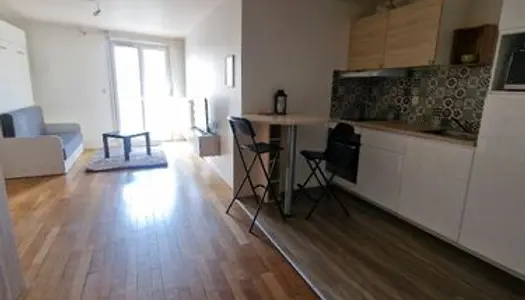 Location studio meublé 32m2