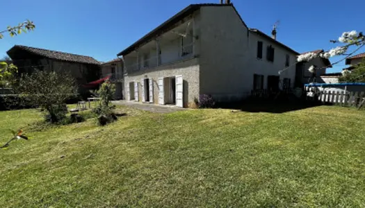 Maison 11 pièces 303 m² 