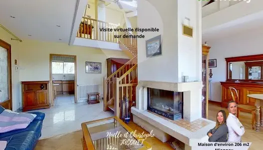 Maison 6 pièces 206 m²