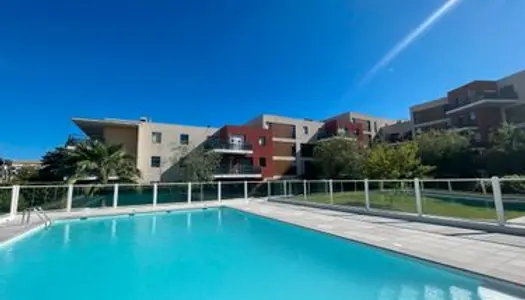 Piscine dans la résidence, 3p avec terrasse et jardin, garage fermé pour 1 voiture, 