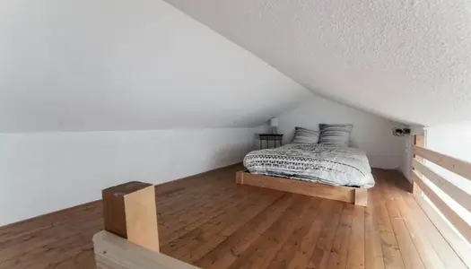 Chambre privée dans T3 en duplex. 