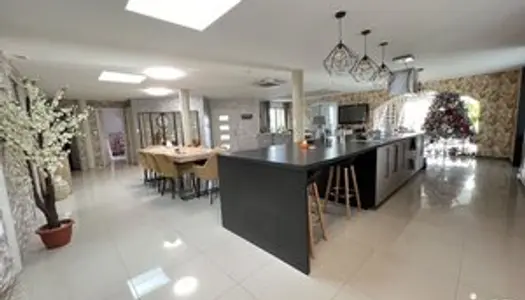 Vente Maison/villa 8 pièces