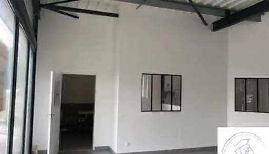 Bureau 358 m² 