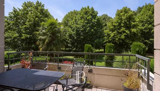 Ecully - Centre - Appartement 83,60 m² - 2 chambres - Balcon - Garage PMR - Cave - Piscine 