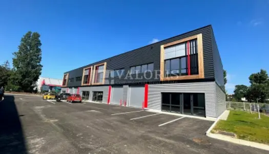 Local d'activité 3440 m² 