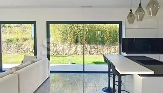 Villa 5 pièces 150 m²