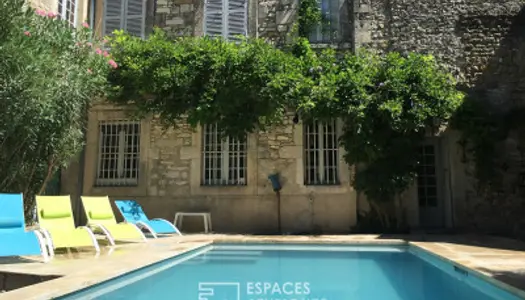 Hôtel particulier à Bourg-Saint-Andéol en Ardèche 