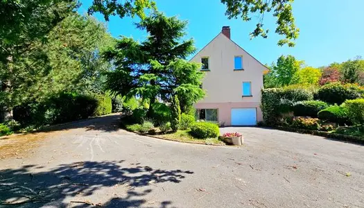 Maison 7 pièces 238 m²