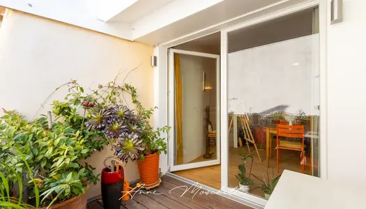 Dpt Bouches du Rhône (13), à vendre CEYRESTE maison de ville T3 plus un studio