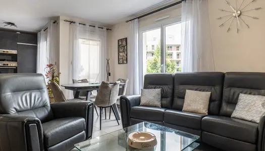 Dpt  (), à vendre  appartement T2 de 45,64 m²  - Plain pied 