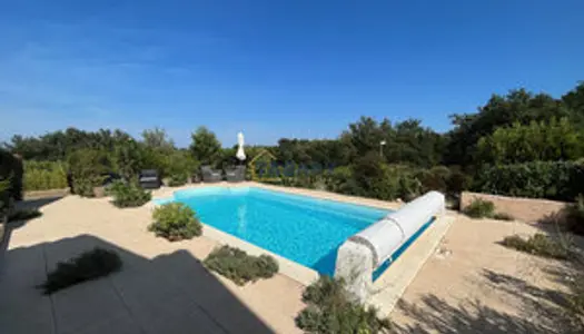 MAGNIFIQUE VILLA AVEC PISCINE - VUE SUR LES ALBERES - MONTES