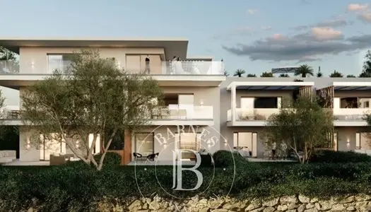 BIOT - Villa contemporaine en duplex - piscine 