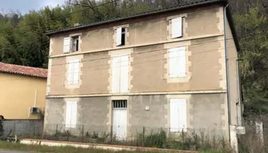 Grande maison T6 a vendre à Boudou 