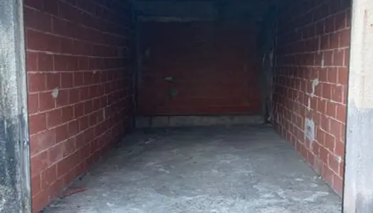 Box garage