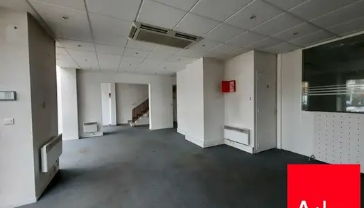 Bureaux 444 m² 