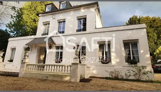 Maison 9 pièces 179 m² 