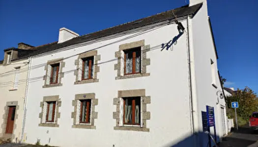 Maison Bourg de Reguiny a vendre 4 chambres