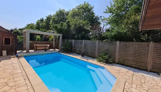 Villa, piscine, gd garage et T2 indépendant 35 m² 