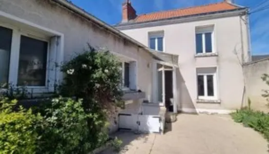 Maison 4P de 85 m² Cour 50m² 