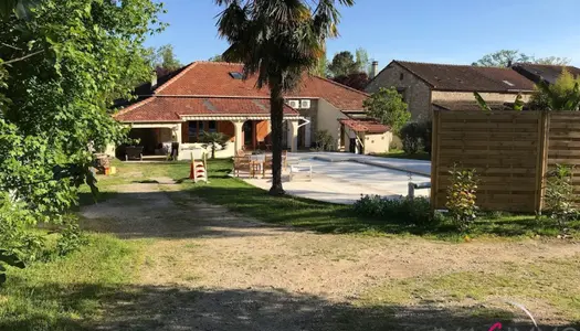 Demeure de ville et village 4 pièces 155 m²