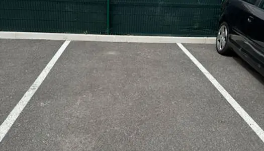 Location de place de parking 🅿️ privé extérieur