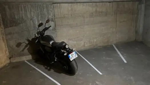 Garage moto/scooter 
