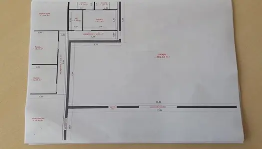 Bureau 300 m² 