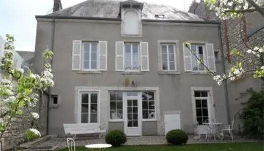 Loue jolie Maison 180m², 4 chambres+jardin, centre de Patay 