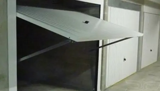 Box - garage pour véhicule ou stockage 