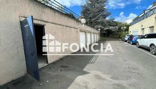 Parking - Garage Vente Saint-Cyr-l'École   18500€