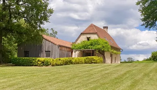 En Pleine Nature, Dans Un Environnement Exceptionnel, Maison De Charme En Pierres Et Bois, 