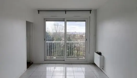 Studio 1 pièce 23 m² 