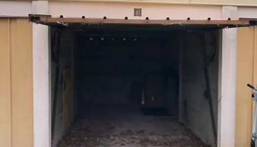Garage/box 