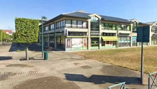 Bureaux à louer 85 m² à SERRIS 