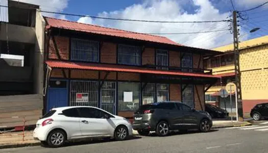 Immeuble commerce ou Bureau centre Cayenne 