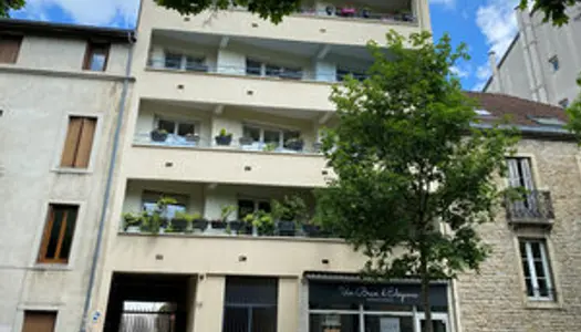 APPARTEMENT TYPE 4 AVE VICTOR HUGO DIJON 