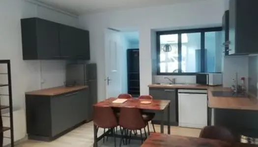 Appartement T2 moderne, meublé et équipé en centre-ville 