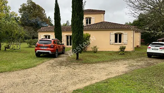 Belle Maison Moderne de 3 Chambres a Cubjac, en Dordogne (24)