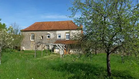 Maison de campagne dans un hameau