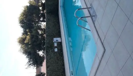 Location T2 meublé avec piscine 