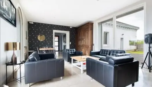 Maison 6 pièces 275 m² 