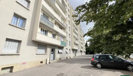 BOURG-LES-VALENCE - APPARTEMENT T3 - LOUÉ 