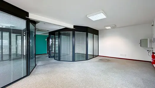 Bureaux 1 pièce 70 m²