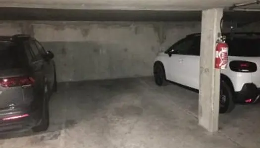 Place parking souterrain 