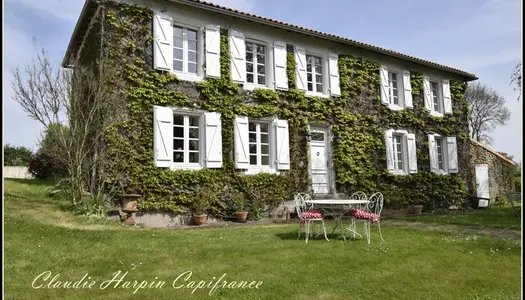 Dpt Deux Sèvres (79), à vendre PARTHENAY maison P5 de 189 m² - maison principale 135 m² plus 
