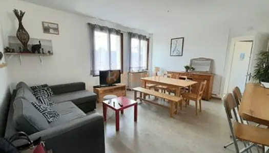 Appartement 3 pièces 53 m² 