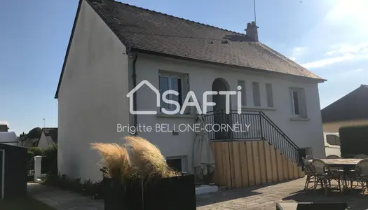 Maison traditionnelle rénovée avec jardin - LES ROSIERS SUR LOIRE - BOURG 