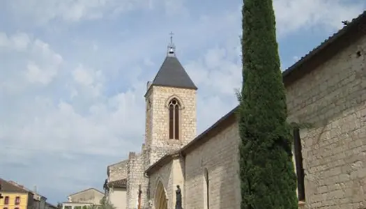 Maison Ancienne Dans Village