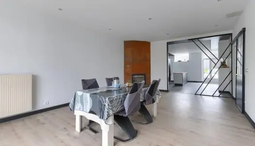 Maison 5 pièces 215 m² 